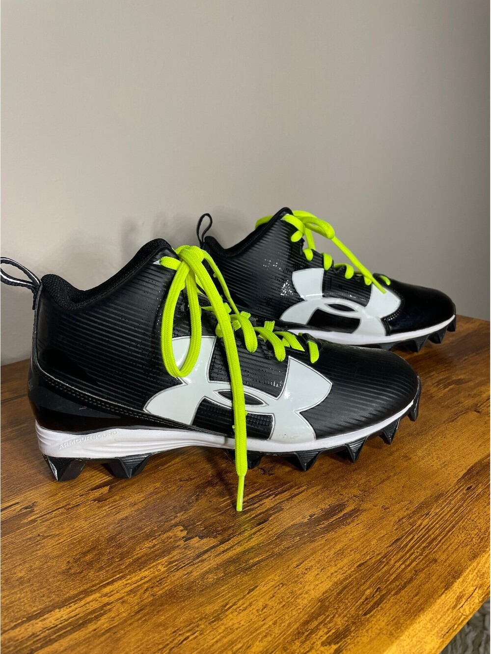 Under Armour Crusher RM Football Cleats Game Turf Shoe 7.5